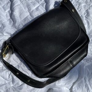 COACH Black Leather Shoulder Bag